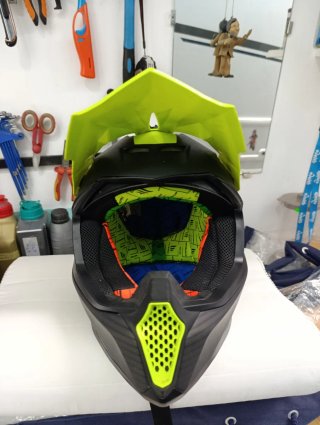 Casco Motocross MT Falcon Negro/Amarillo Talla S