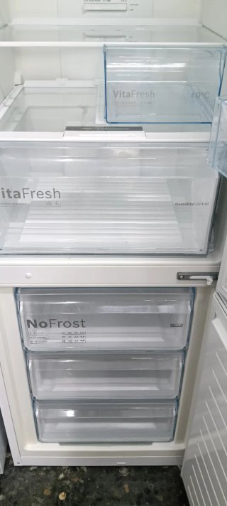 NEVERA COMBI BOSCH NO FROST ENERGÍA A+++