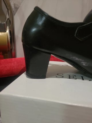 Zapatos de salón con tacón  negros talla 37