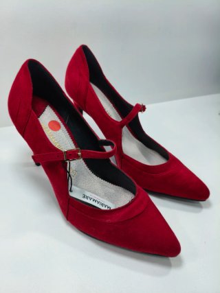 Zapatos tacón rojos María Mare Talla 40