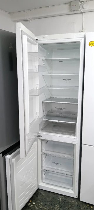NEVERA COMBI L.G NO FROST ENERGÍA A+