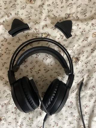 Cascos SOMIC negros con orejitas