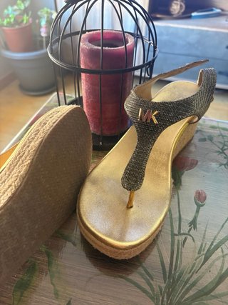 Sandalias Michael Kors Doradas