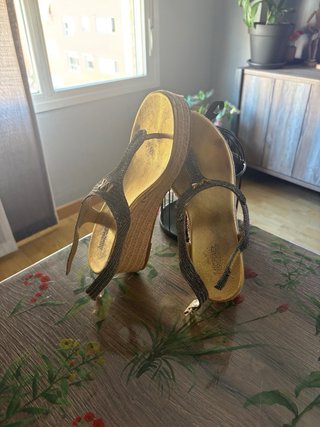 Sandalias Michael Kors Doradas