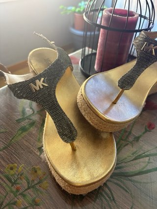 Sandalias Michael Kors Doradas