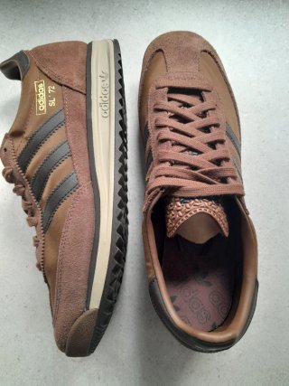 Adidas SL72 Talla 42 Marrón/Dorado