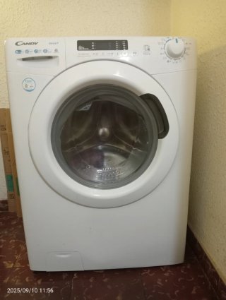 Lavadora secadora casi nueva