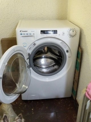 Lavadora secadora casi nueva