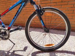 Bicicleta montaña Trek MT220 24 pulgadas
