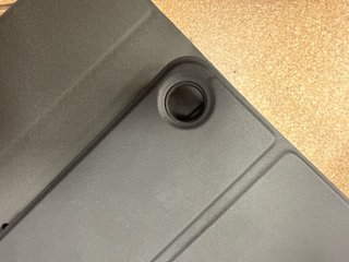 Funda Lenovo M10  magnética con teclado Bluetooth
