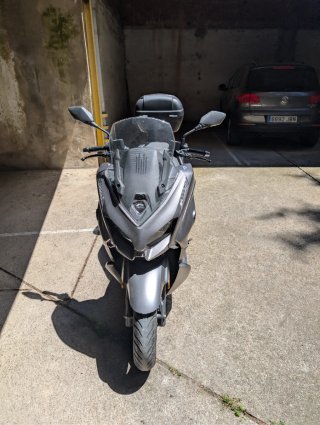 QJ Motor MTX 125 Plata Maxi-Scooter