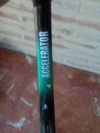 Raqueta de Tenis Adidas Acelerator