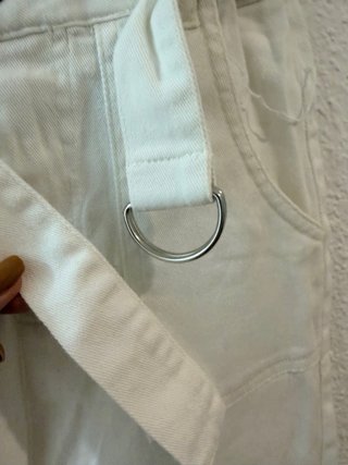 Mono vaquero blanco