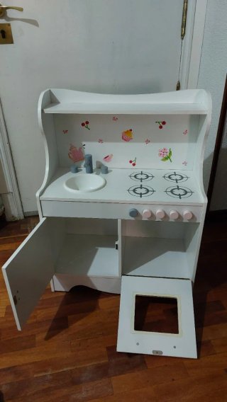 Cocina de juguete de madera