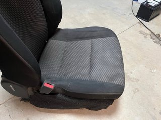 Asiento Delantero Izquierdo Toyota Hilux