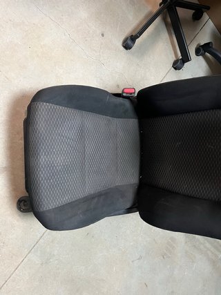 Asiento Delantero Izquierdo Toyota Hilux
