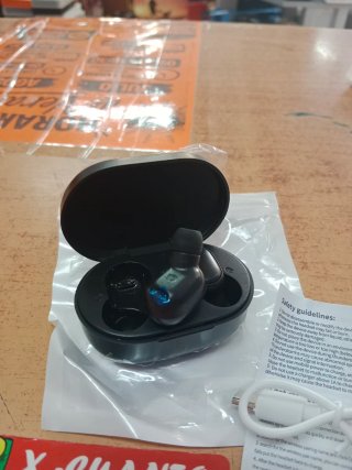 AURICULARES BLUETOOTH TWS A6S SIN USAR