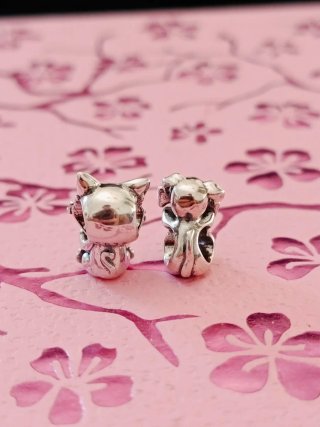 Lote charms gato y perro con piedras