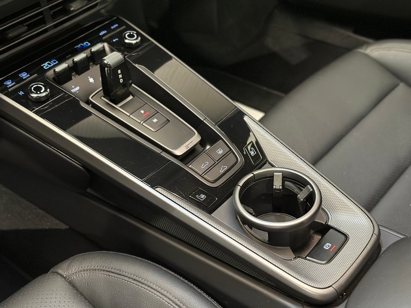 Porsche 911 2023, foto 33