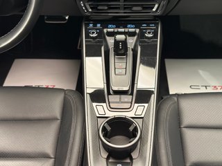 Porsche 911 Carrera Coupe 992 PDK