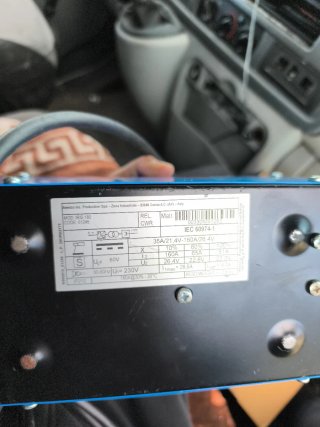 Soldadora Inverter Awelco IRIS180