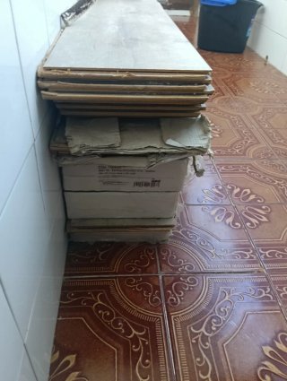Suelo laminado gris