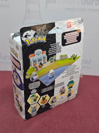 Caja Pokemon 7 Figuras + Diorama