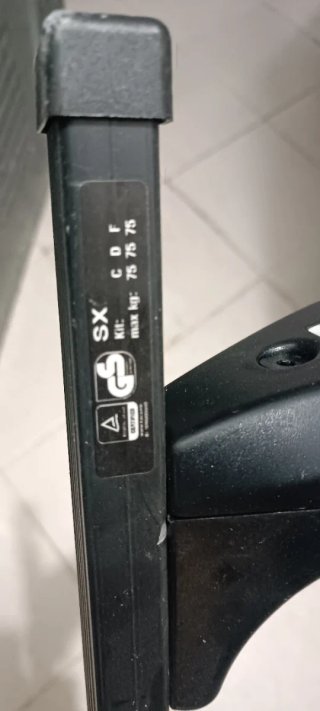 Barras Portaequipaje de acero. Peso Max.75 Kg.