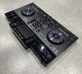 Pioneer DJ XDJ-RR + Bag