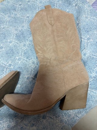 Botas de mujer estilo cowboy beige