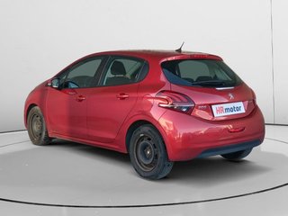 Peugeot 208 Signature