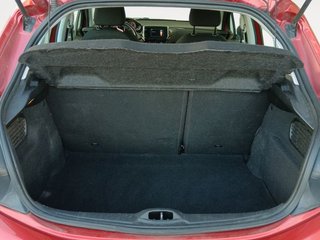 Peugeot 208 Signature