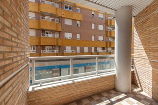Piso en venta en Pajaritos - Plaza de Toros en Granada