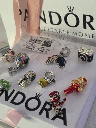 Pandor Charms Varios