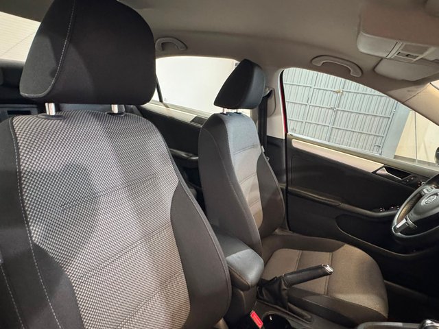 VOLKSWAGEN Jetta 1.4 TSI DSG Hybrid