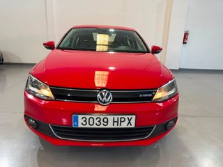 VOLKSWAGEN Jetta 1.4 TSI DSG Hybrid