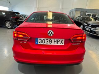 VOLKSWAGEN Jetta 1.4 TSI DSG Hybrid
