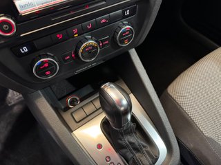 VOLKSWAGEN Jetta 1.4 TSI DSG Hybrid