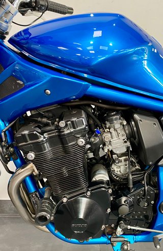 Suzuki Bandit Azul