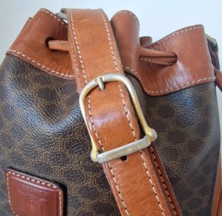Bolso Bucket Celine Macadam Marrón