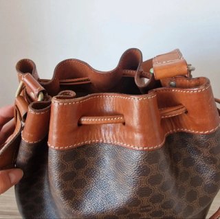Bolso Bucket Celine Macadam Marrón