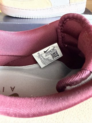 Nike Air Force 1 Burgundy Crush Talla 45