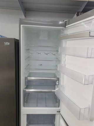 Nevera AEG con garantía y transporte