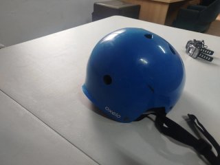 Casco infantil azul