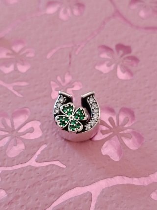 Charm Herradura Suerte Trébol Circonitas