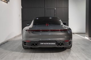 Porsche 911 Carrera 4 2023