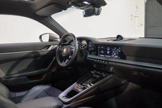 Porsche 911 Carrera 4 2023