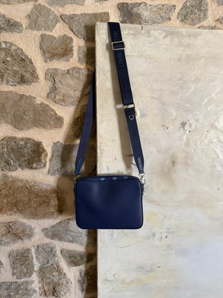 Bandolera azul estampada