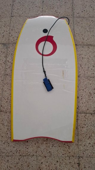Tabla de surf roja Tribord
