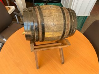 Barril de vermut de madera